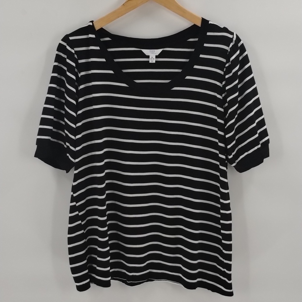Tim & Tru black and white stripe puff short sleeve top size XL 16/18 scoop neck